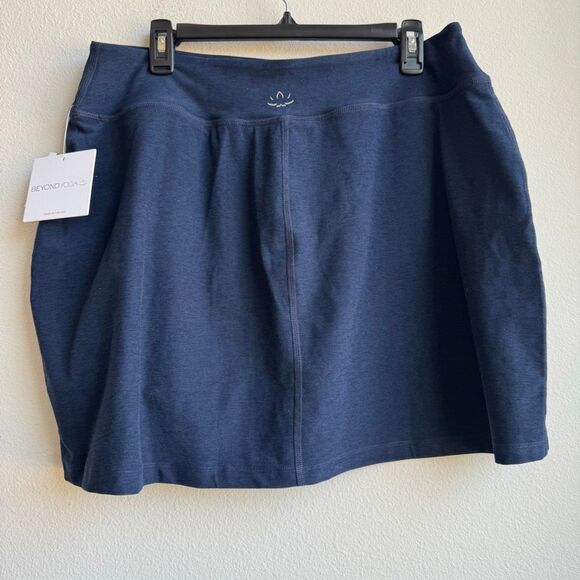 NWT Beyond Yoga Spacedye Move It High Waist Skirt Darkest Night Navy Size 2X - Picture 5 of 5